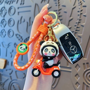 Portachiavi creativo con panda su moto e cinturino arancione per borse e chiavi auto