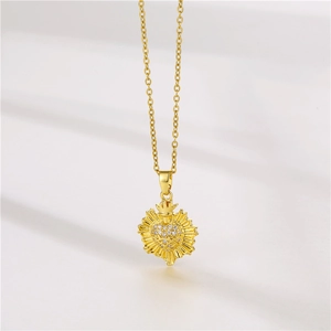 Collana da donna in oro 18K con ciondolo a cuore a fiamma e zirconi micro-incastonati