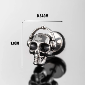 Clou d'oreille punk tête de mort avec casque en acier inoxydable 11mm par 8.4mm