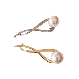 Minimalist gold and silver alloy hair claws with pearl accents in a set of two pieces