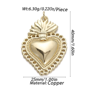 Detailed size and weight view of gold-plated copper sacred heart charm pendant