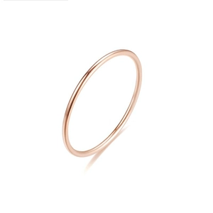 Minimalist 1mm rose gold polished titanium steel ring with smooth metal surface and clean finish