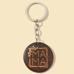 Wooden round keychain with engraved MAMA lettering for Mother's Day gift