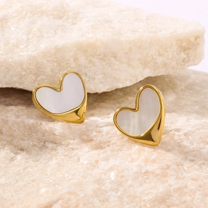 Heart Stud Earrings Stainless Steel Mother Of Artificial Pearl 18K Gold Plated Minimalist Shell Jewelry For Women