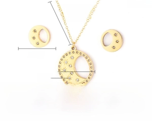 Specifiche dettagliate sulle dimensioni del set gioielli luna e stelle oro con strass