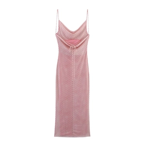 Robe longue en maille à imprimé géométrique rose et blanc avec dos nu à lacets
