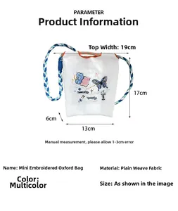 Dimensions détaillées du mini sac en tissu oxford avec broderie papillon bleu