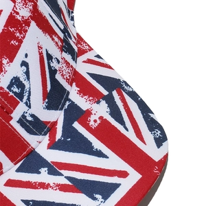 Détail de l'imprimé drapeau britannique vintage sur le tissu en coton de la casquette