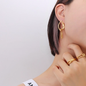 French style gold irregular teardrop chain earrings and hollow double-layer ring set