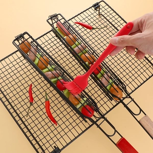Portable Barbecue Grill Cage Wooden Handle Metal Mesh Basket For Outdoor Camping Picnic Meat Vegetable Sausage Barbecue Tool