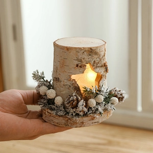 Handheld star-shaped wooden night light with birch wood texture and LED snow scene