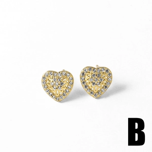 Minimalist 18k gold heart-shaped stud earrings with hollow design and inlaid crystals