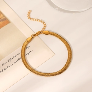 Detail showing flat snake chain structure with lobster clasp and adjustable link chain
