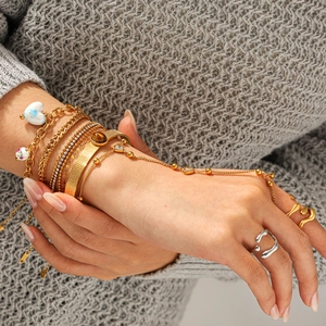 Bracelet bague bohème en acier inoxydable doré avec pendentif cœur et zircons