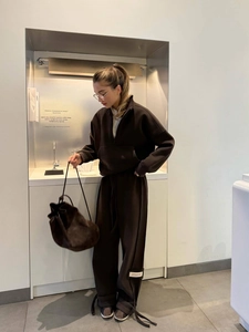 Women's dark brown half-zip sweatshirt and wide-leg trousers two-piece set