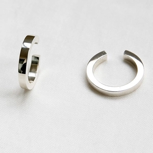 Minimalist S925 sterling silver C-shaped ear cuffs with high-polished mirror finish