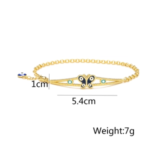 Detailansicht des 18K vergoldeten Schmetterling-Armbands mit Größen- und Gewichtsangaben