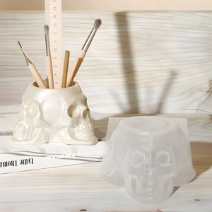 Dreiseitige Totenkopf-Silikonform für DIY-Harz-Aschenbecher oder Blumentopf mit weißem Schädel