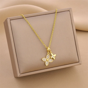Collier Pendentif Double Trèfle Fleur en Acier au Titane Inoxydable avec Zircone Incrustée Bijoux de Mode pour Femmes