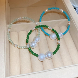 Retro geometric open bracelet set with glass beads and lustrous white pearls for women