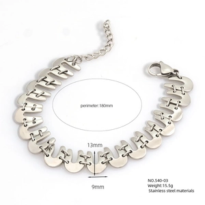 Detailed size chart for stainless steel U-link bracelet with length and link dimensions