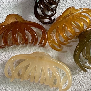 Set of 5 large 13cm octopus claw hair clips in jelly colors for thick hair styling