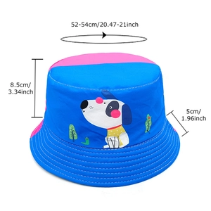 Chapeau bob enfant avec imprimé chien de dessin animé bleu et rose et dimensions