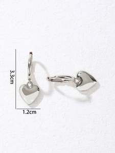 Detail view of silver 3D heart hoop earrings with precise size measurements 3.3cm