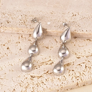 Minimalist silver-toned triple teardrop dangle earrings with a high-polished mirror finish
