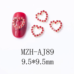 Cristal pour nail art en forme de cœur rouge avec base dorée, 9,5x9,5 mm, modèle MZH-AJ89