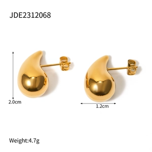 Polished 18k gold plated stainless steel teardrop earrings measuring 2.0cm height
