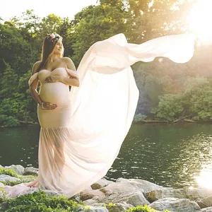Pink off-shoulder maternity photoshoot dress with chiffon train for outdoor photography