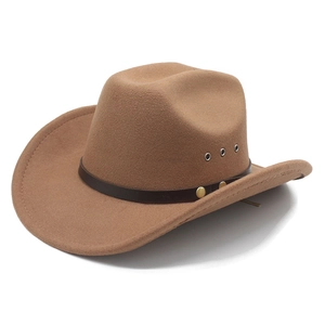 Chapeau de cowboy western en laine camel avec ceinture en cuir et œillets en métal