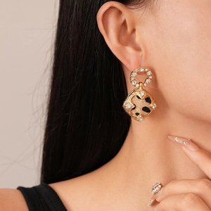 Boucles d'oreilles vintage imprimé léopard avec cristaux et finition dorée
