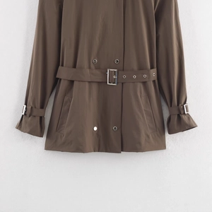 Trench-coat croisé marron foncé pour femme avec ceinture et poignets réglables