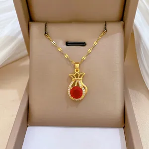 Glückstasche Anhänger Halskette Edelstahl Vergoldet Kupfer Roter Rubin Zirkon Elegante Mode Schlüsselbeinkette Für Damen