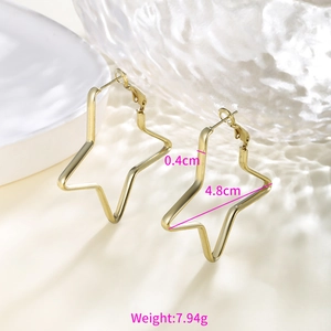 Detailed view of gold star-shaped hoop earrings with precise weight and size measurements