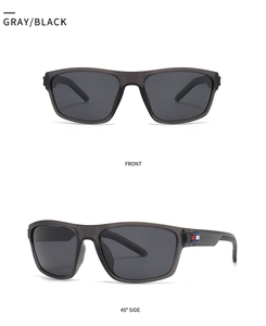 Vues de face et de côté de lunettes de soleil TR avec montures grises et détails tricolores