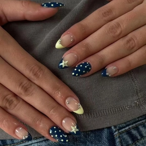 Short Almond Press On Nails Dark Blue Cream Polka Dot Star French Tip Design Elegant Artificial False Nails For Women