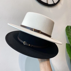 Retro Wool Felt Boater Hat Wide Brim Flat Top British Style Elegant Belt Buckle Decor For Unisex Autumn Winter