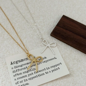 Elegant 925 sterling silver bow pendant necklace in gold and silver metallic finishes