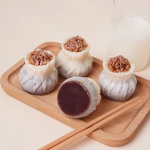 Realistic steamed Siu Mai food model set with realistic sticky rice texture and wooden tray