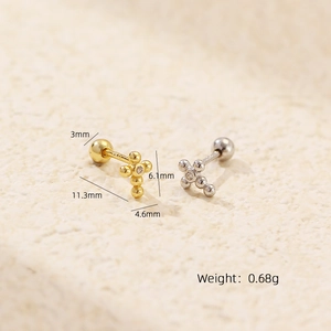 Macro view of S925 silver cross stud earrings with 6.1mm bar and 0.68g weight details