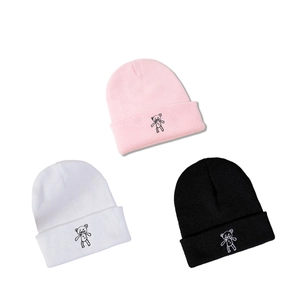 Bonnets en tricot rose, blanc et noir avec broderie ours pour la mode d'hiver