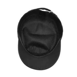 Herren Atmungsaktive schwarze Flat-Top-Militärmütze mit Netzfutter und Metallschnalle