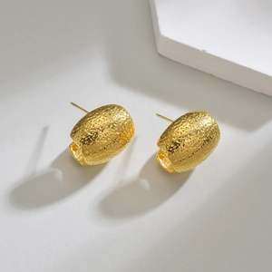 Minimalist 18K gold plated curved stud earrings with textured hammer finish design