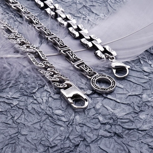 Bracciali punk vintage in acciaio inossidabile con chiusura OT e motivi greci incisi