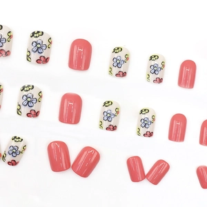 Glossy floral press-on nails set with coral pink and vintage flower patterns