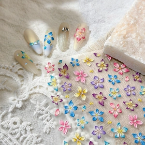 Stickers à ongles fleurs 3D avec motifs floraux d'été colorés et textures gaufrées