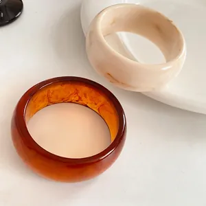 Resin Bangle Bracelet For Women Vintage Marble Amber Texture Wide Thick Round Acrylic Hand Jewelry Minimalist Fashion